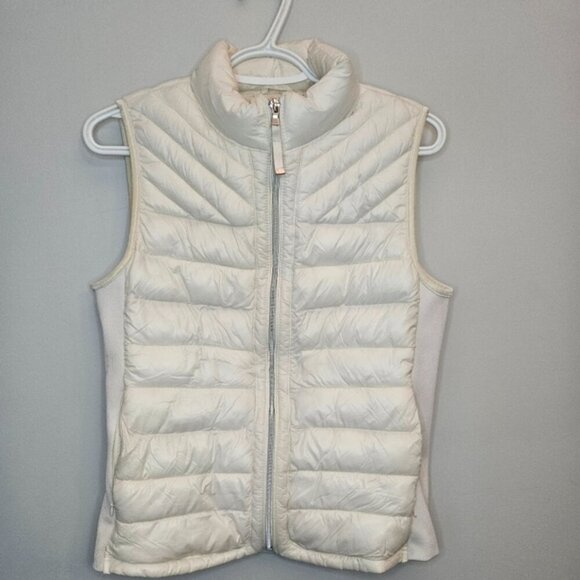 COPY - Gap Puffer Vest. Cream. Size M - Picture 2 of 11